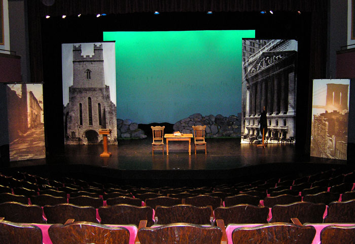 The set at the Royal George in Chicago